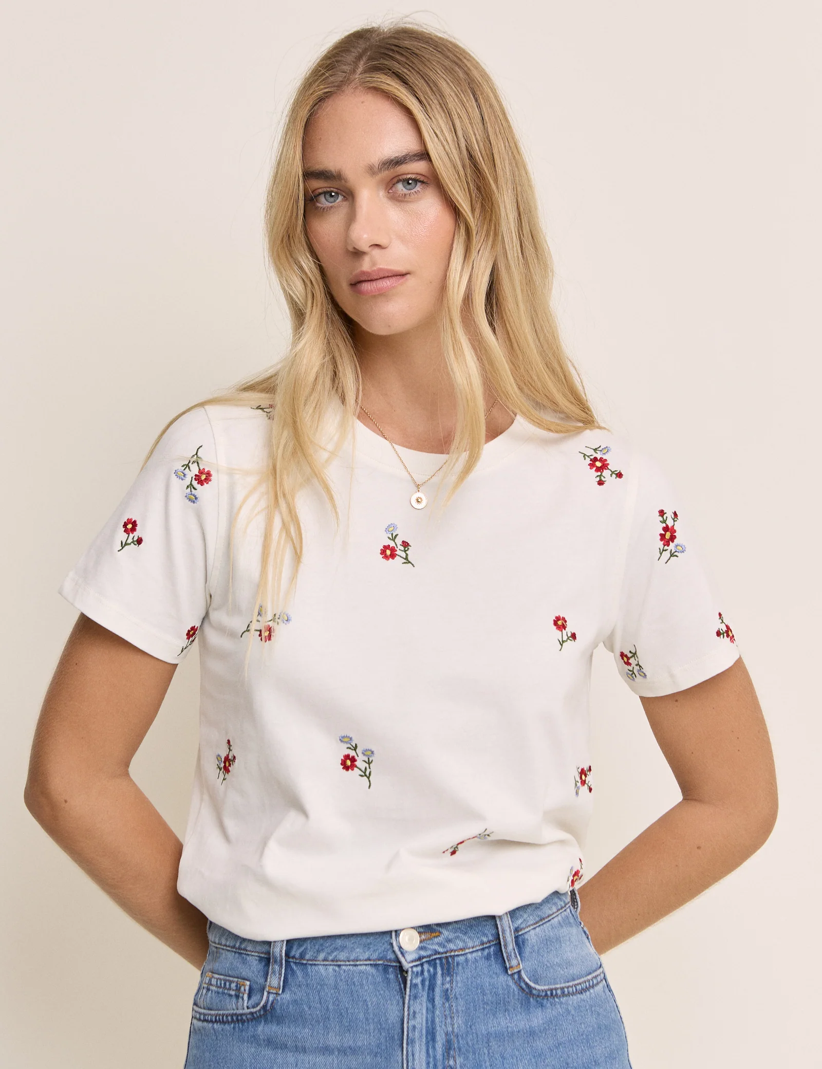 White Floral Embroidered T-Shirt - Image 3
