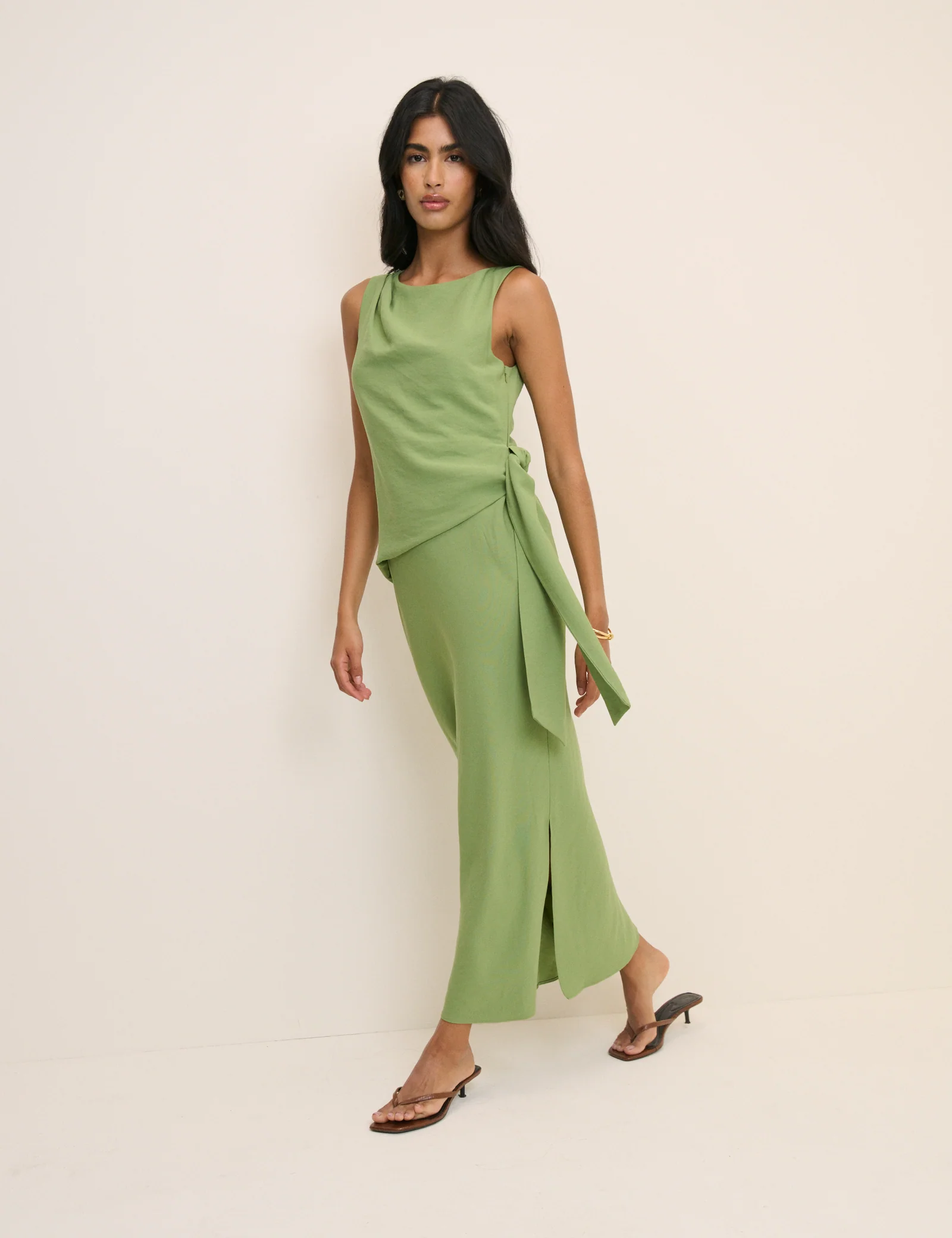 Green Boat Neck Sleeveless Elvie Maxi Dress - Image 4