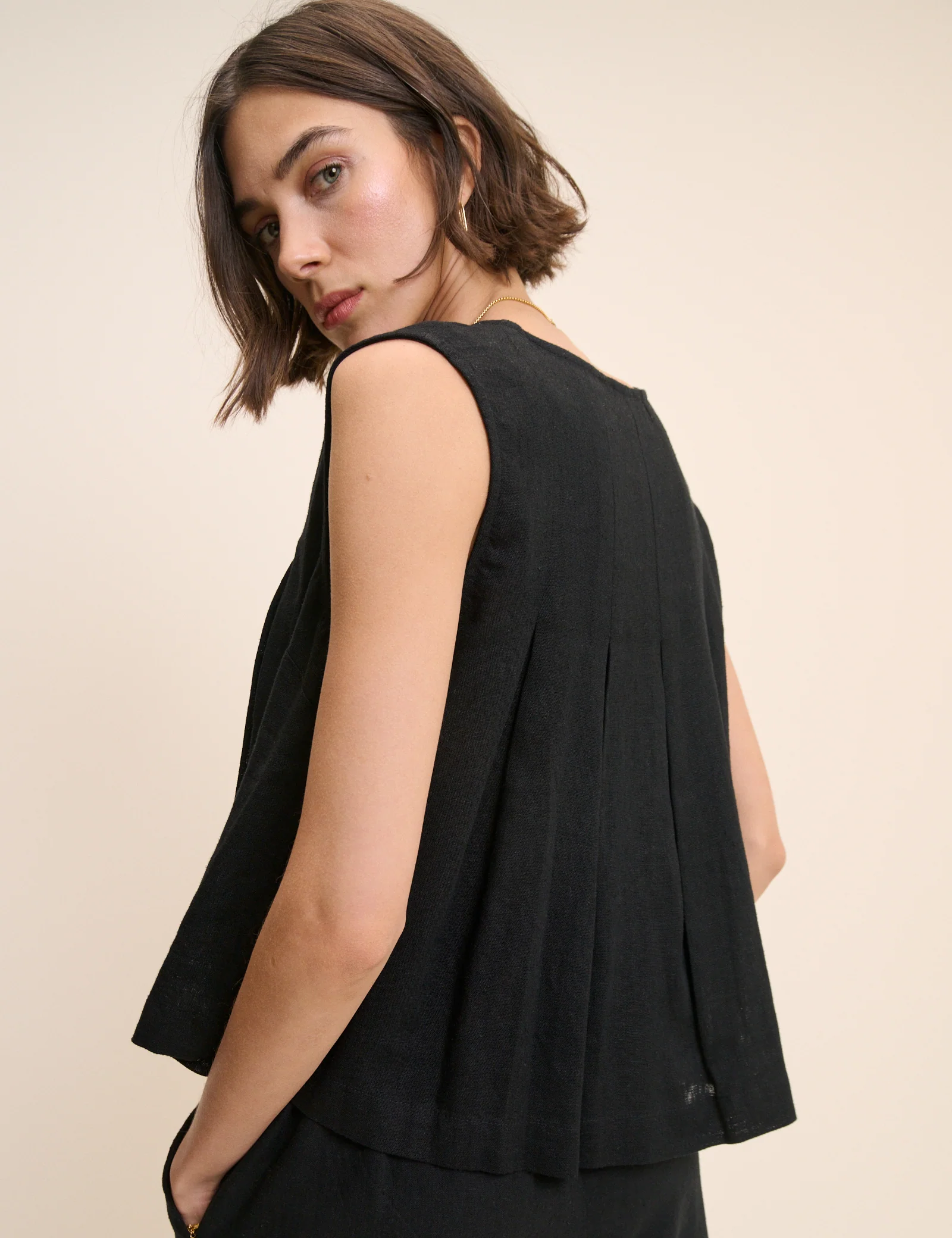Black Linen-Blend Pintuck Top - Image 5