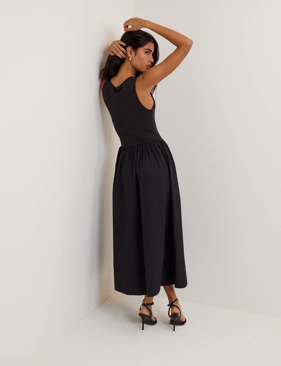 Black Sleeveless Vera Midi Dress - Image 5