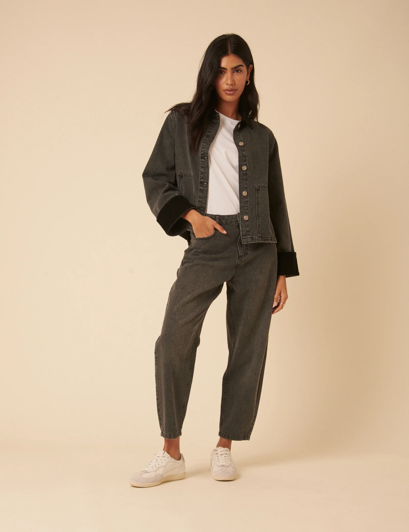 Washed Black Denim Cropped Jacket - Image 3